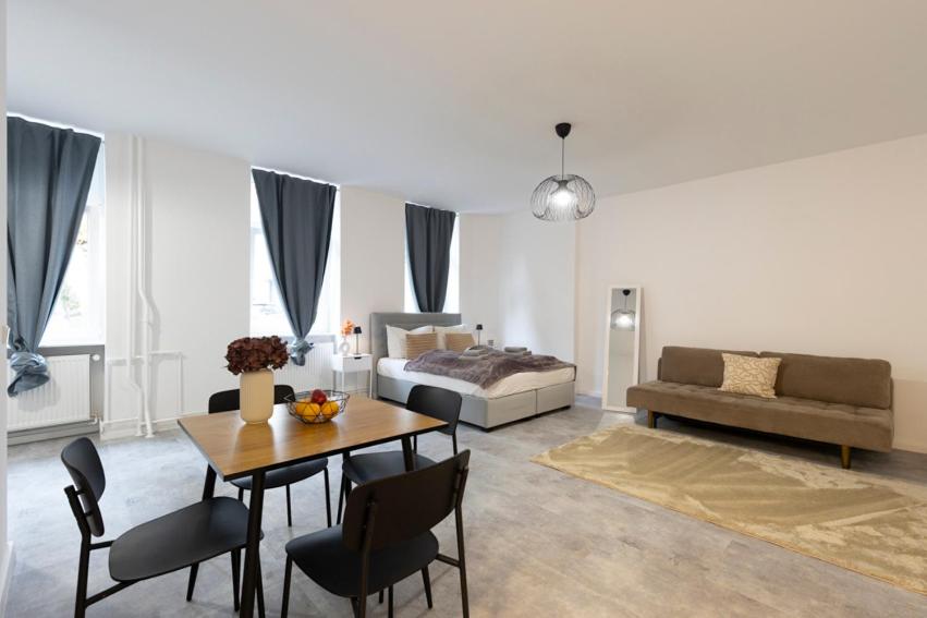 Central & Quiet I Bright Apartment in Steglitz