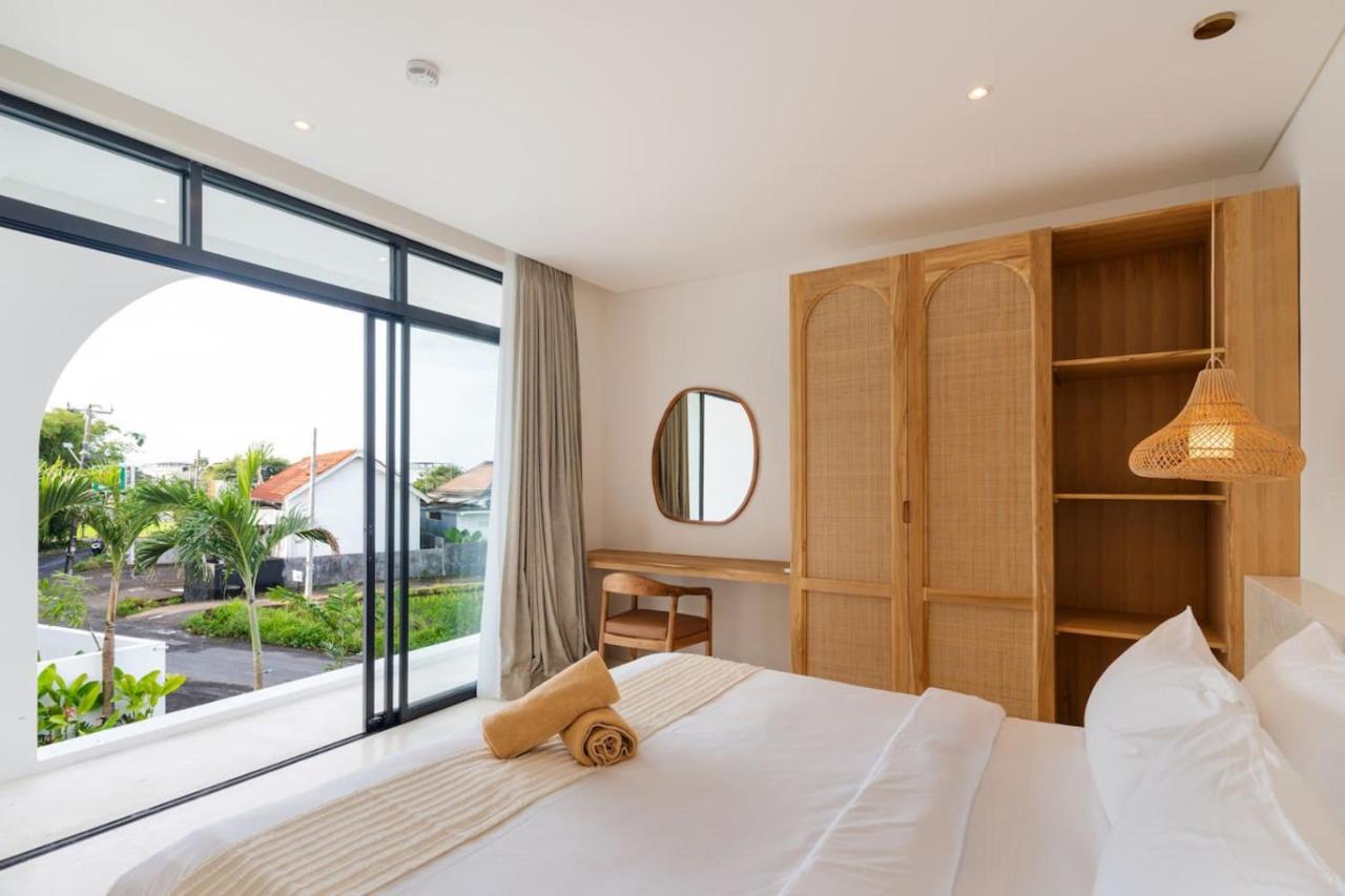 Stylish 2BR Villa Private Pool Pererenan - 2