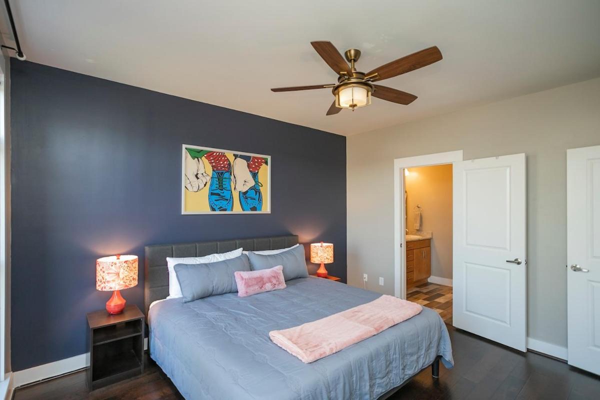 Beautiful Condo in the Heart of Downtown Nashville walk to Broadway - 3