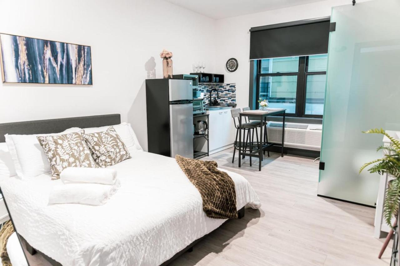 Discover NYC in stylish Studio-25 mins to NYC - 4