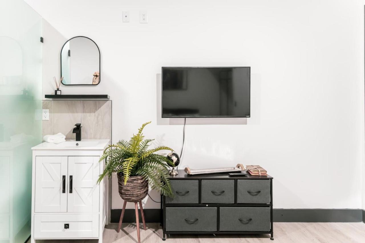 Discover NYC in stylish Studio-25 mins to NYC - 5