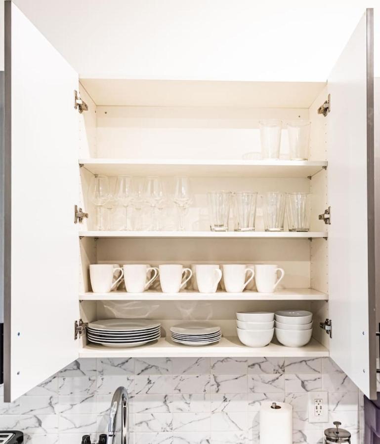 Two Bedrooms with Free Parking Near NYC - 3