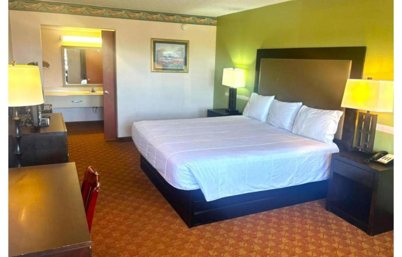 Victorian Inn — photo 21