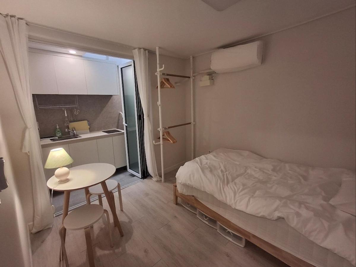 two-bedroom in sinchon - 2