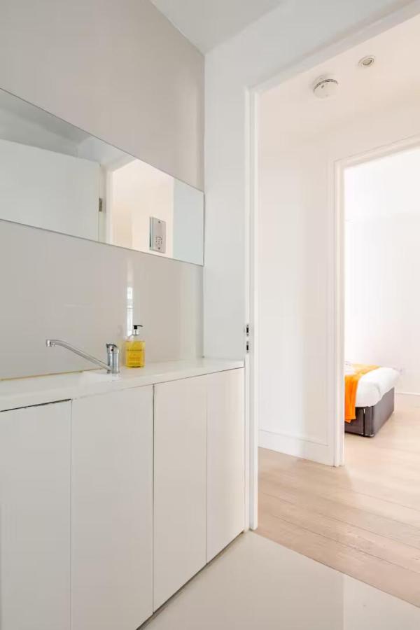 Spacious & Friendly 3-Bed Flat next to Oxford St - 3