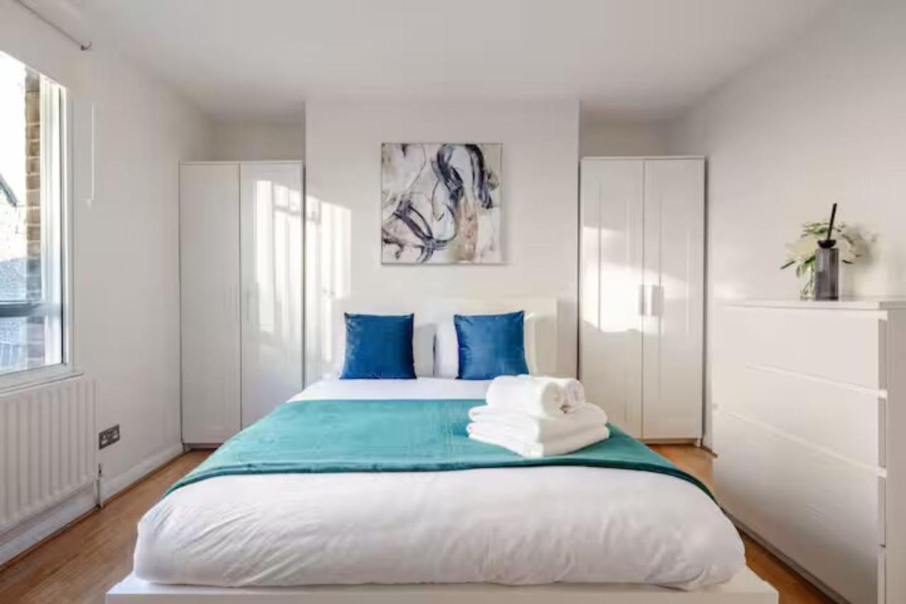 Kings Cross 3BD Flat - 2