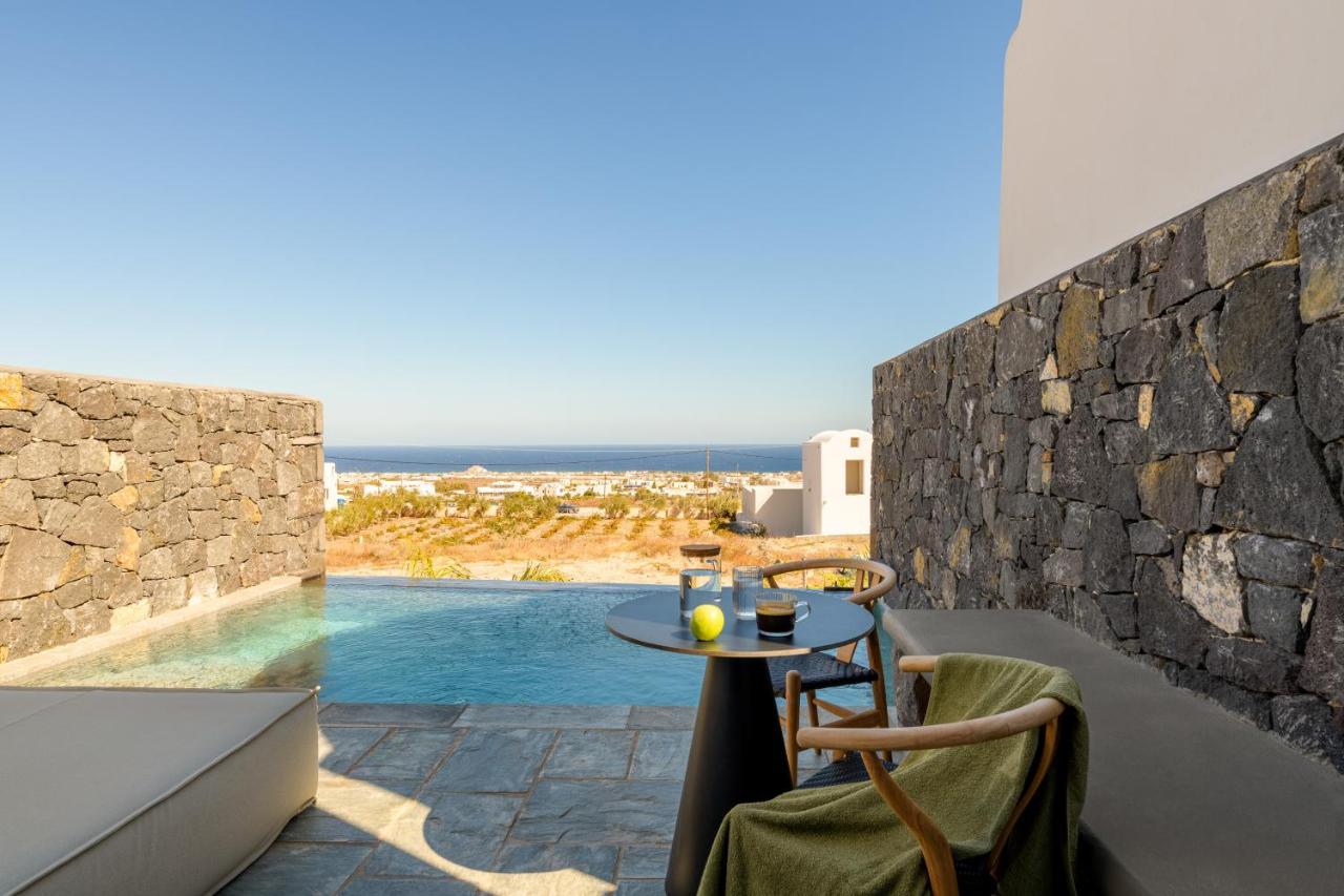 Koniko Santorini Private Pool Villas - 4