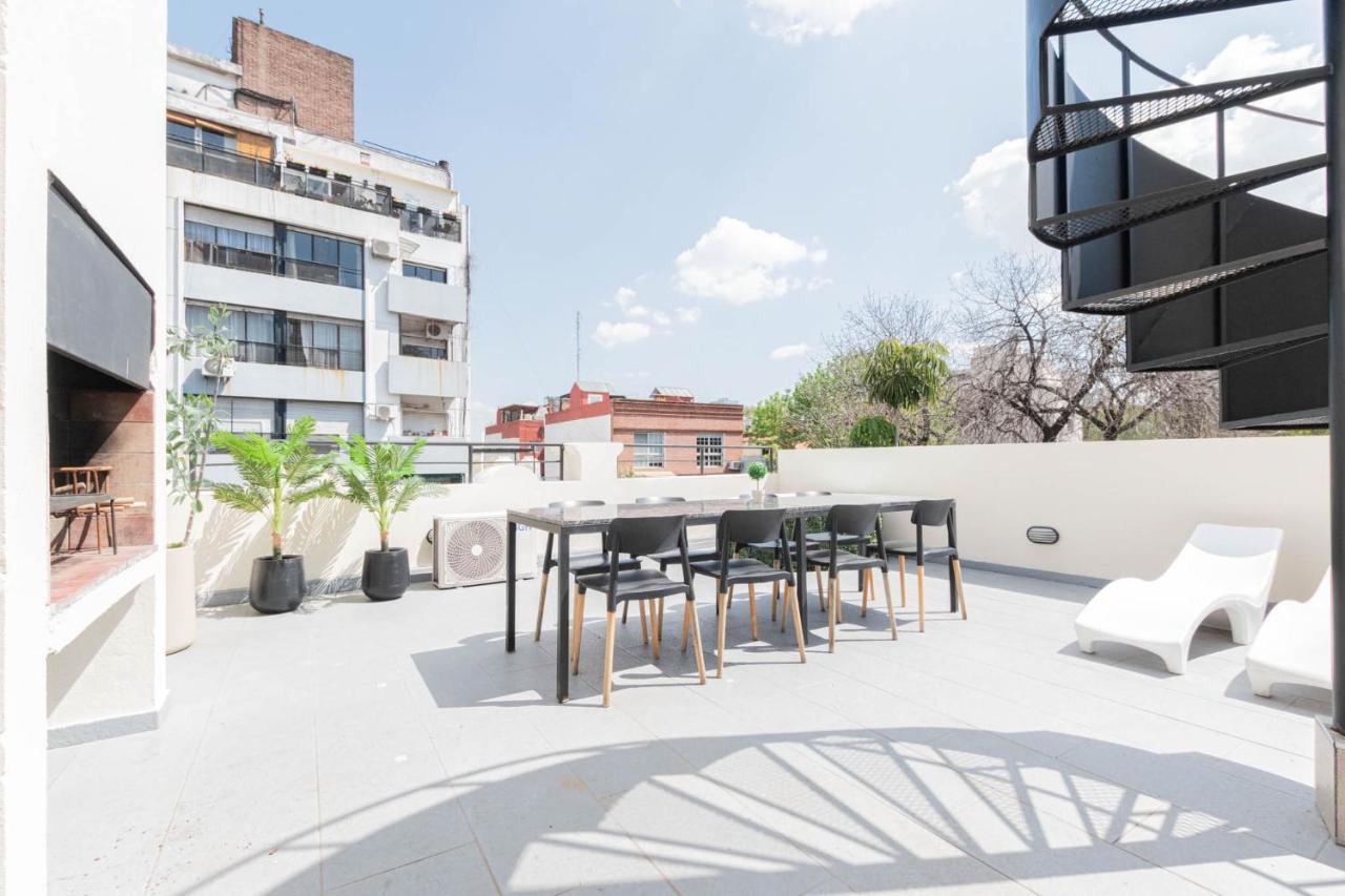 MOT Thames 'C' - 4 Bd Pool & BBQ - 2