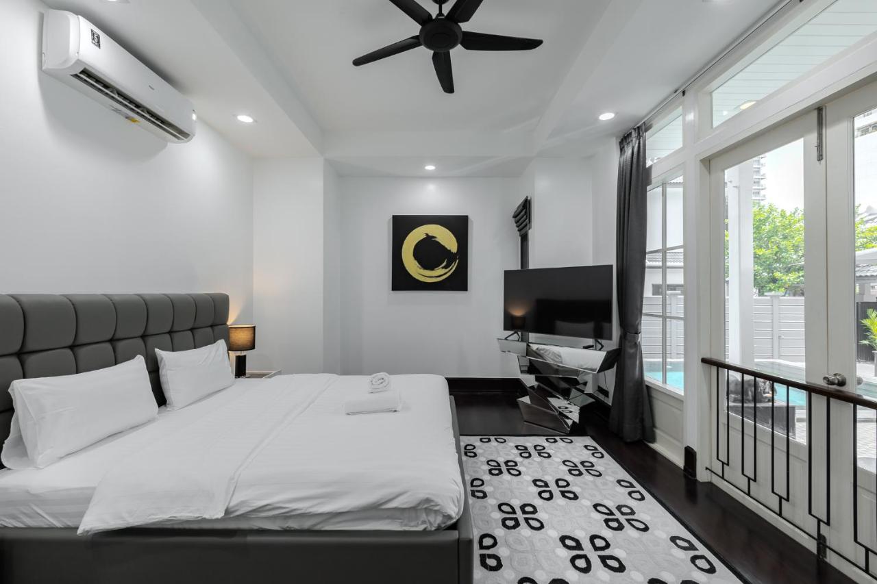 Thong Lo Modern Pool Villa In Center Of Bangkok - 3