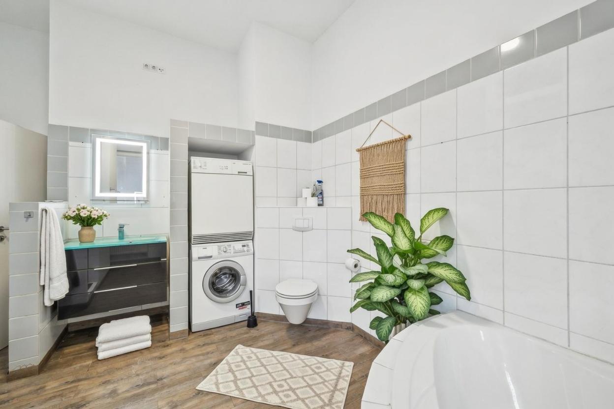 Yello Homes - Loft - Airport & Messe 6 Betten & Wifi