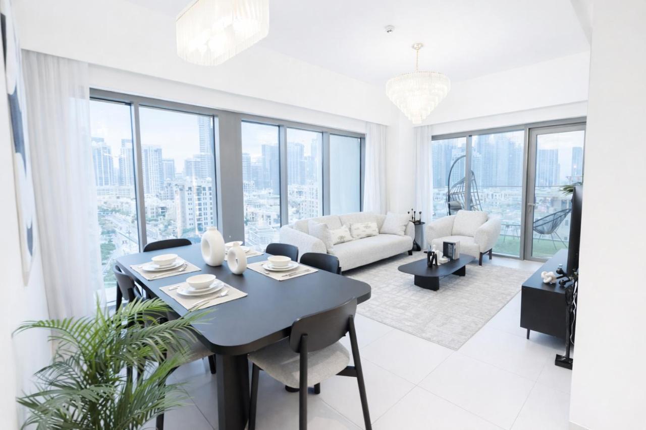 Burj Khalifa View 2BR Luxury Apartment in Dubai - 2