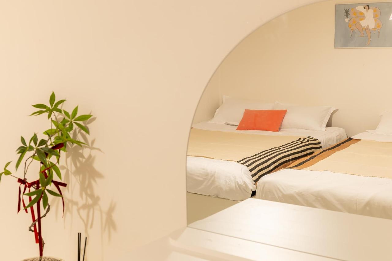 16 people,3R5B,Myeongdong,Seoul Station,Itaewon - 3