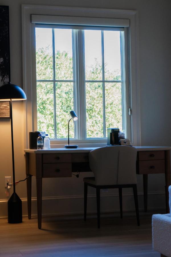 White House Hotel — photo 15