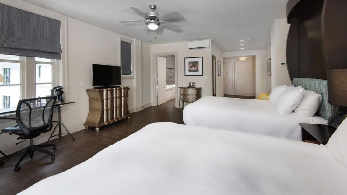 White House Hotel — photo 11