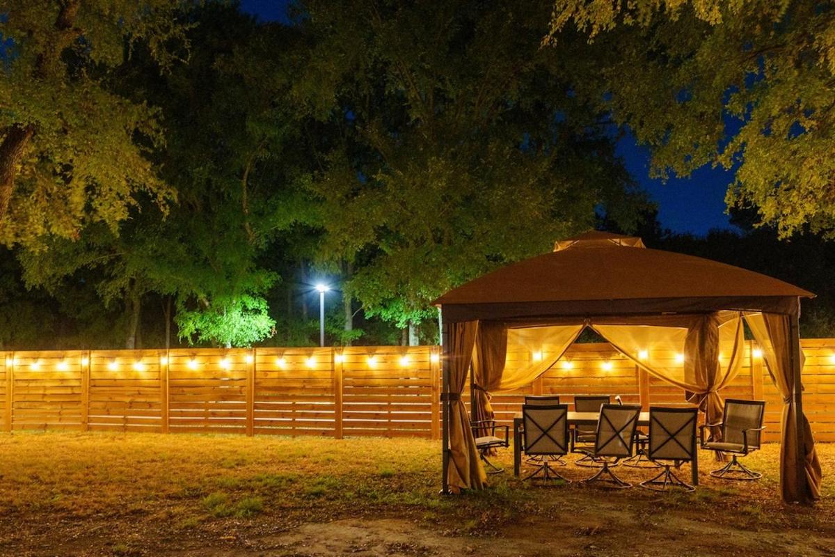 Cozy Austin Escape King and 3 Queens Family or Group