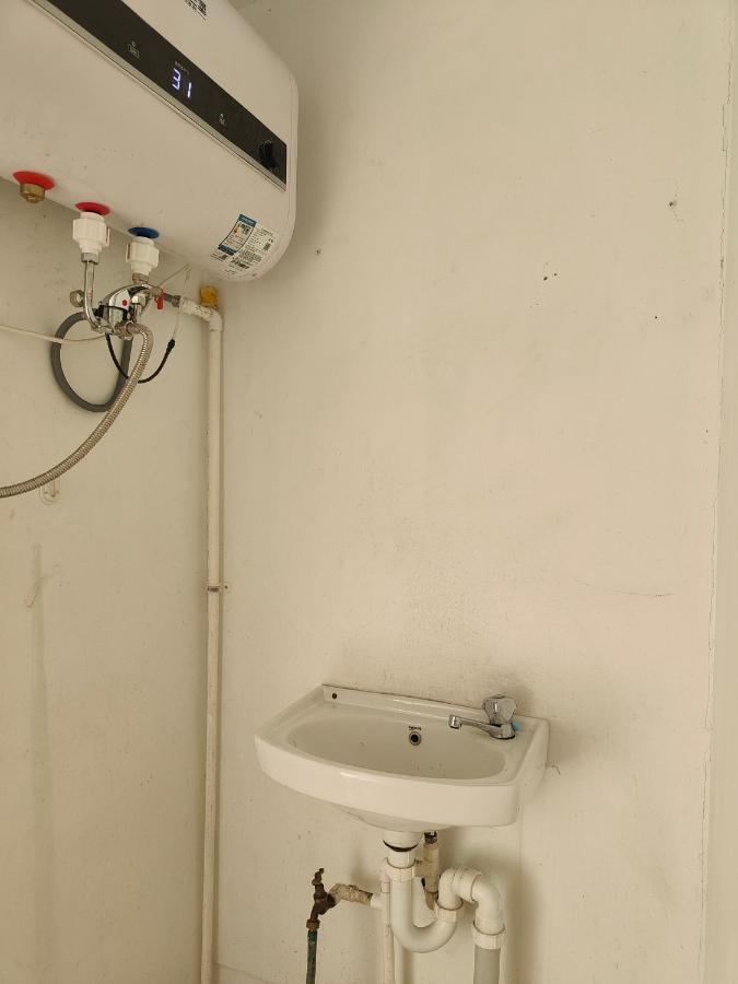 Priscilla Apartment Supermarket Restaurant Downstairs Free Parking Main Road Near Lautoka City Center - 3