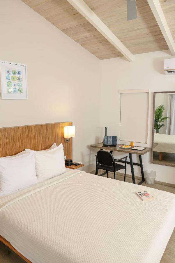 Trade Winds Hotel Antigua - 4