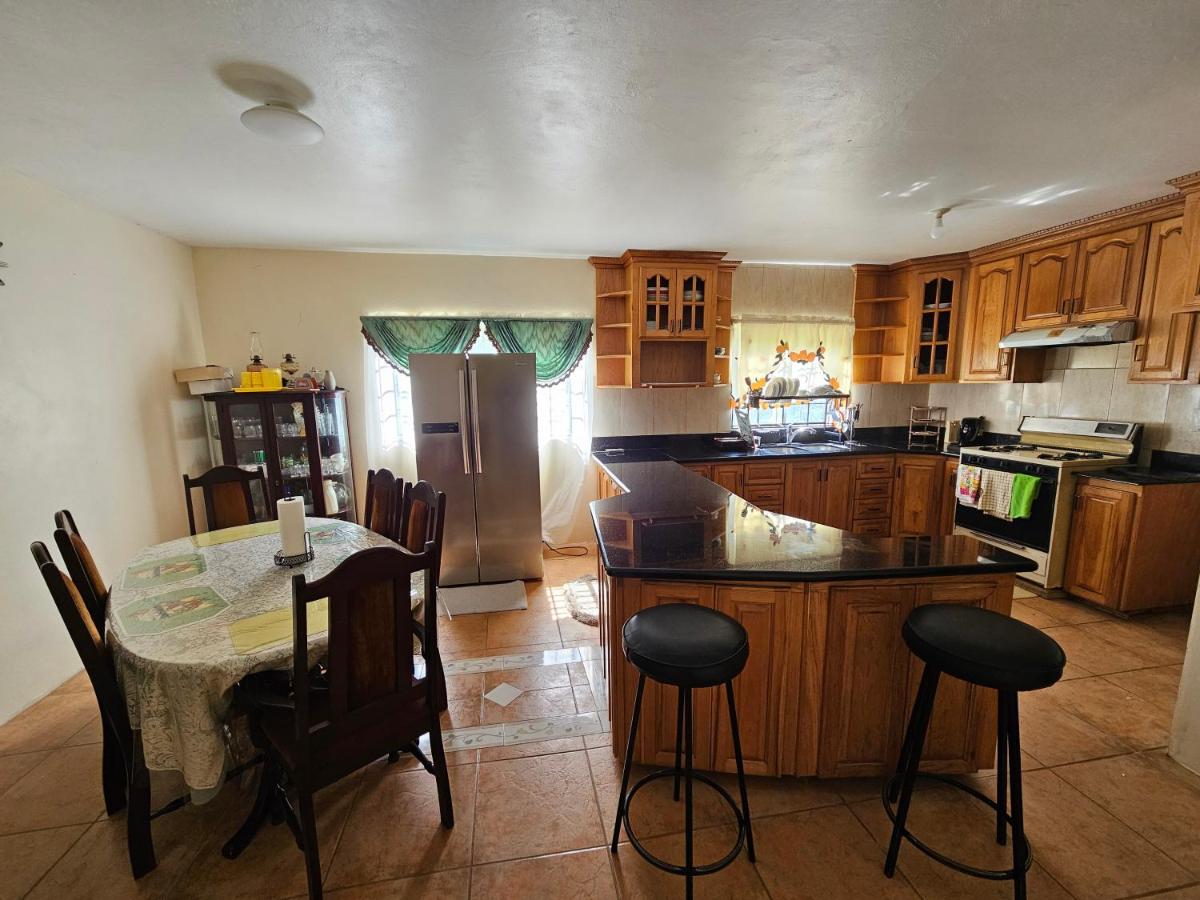 Quiet Escape Unity Hall - 4