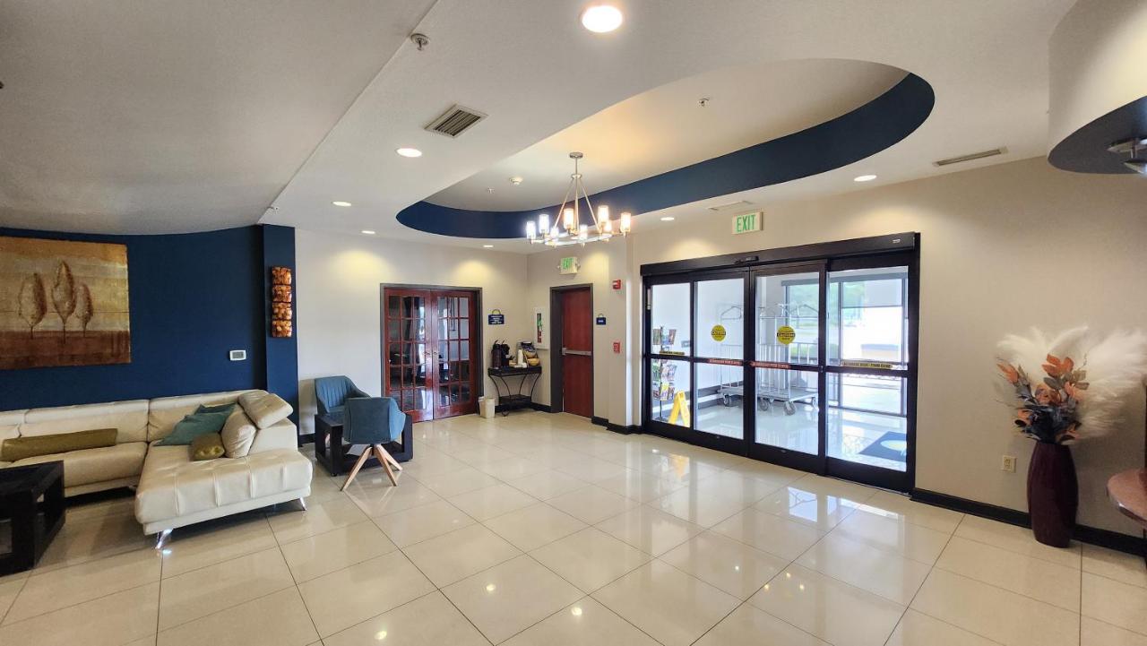 Executive Inn — photo 23