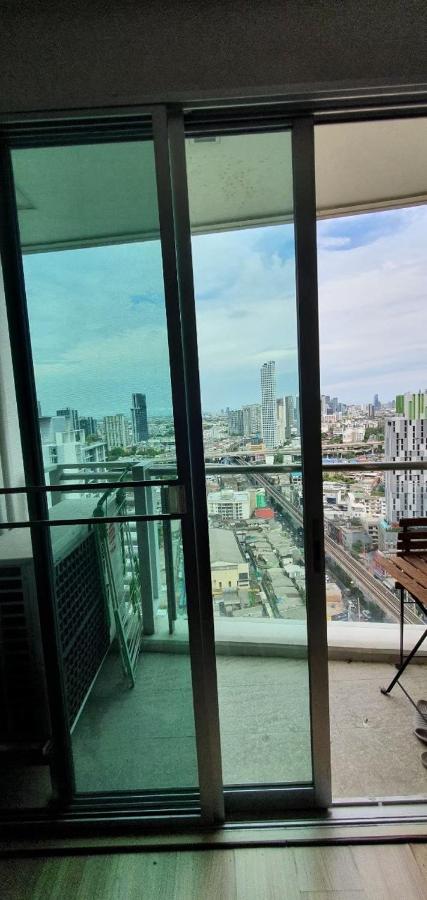 Sky Walk Condo Spacious 2BR Near BTS Phra Khanong