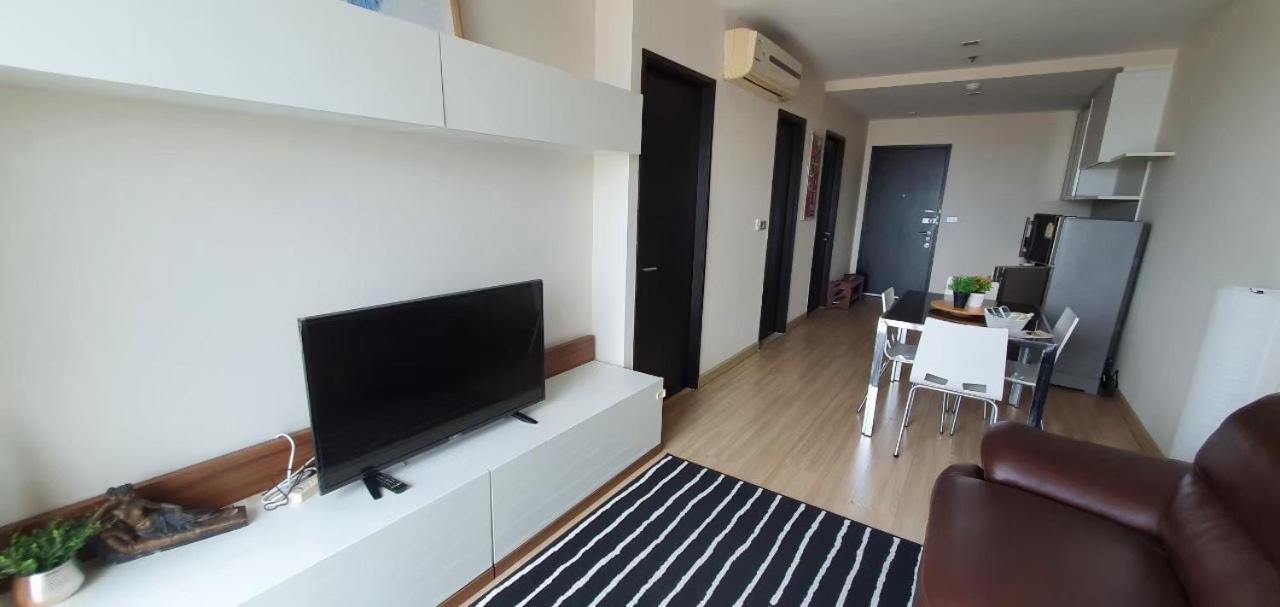 Sky Walk Condo Spacious 2BR Near BTS Phra Khanong - 4