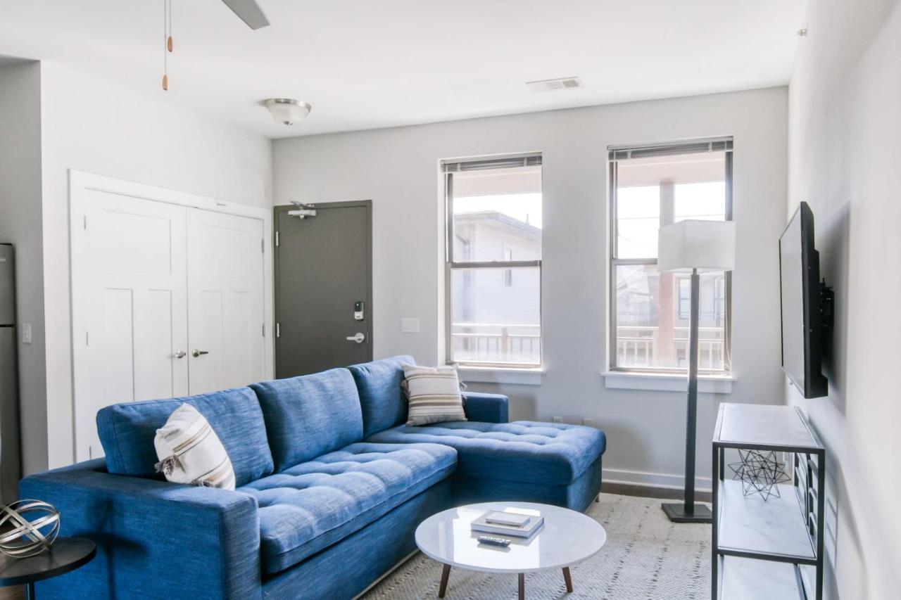 TWO CozySuites Music Row Lovely Condo with parking