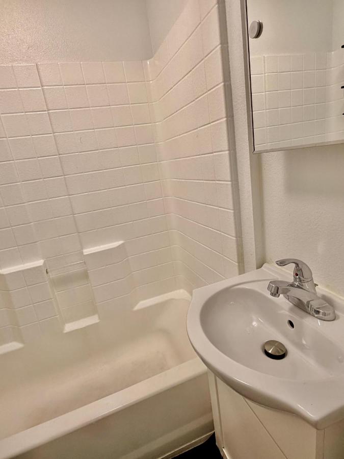 Modern & Popular Hollywood Studio at GW - 3