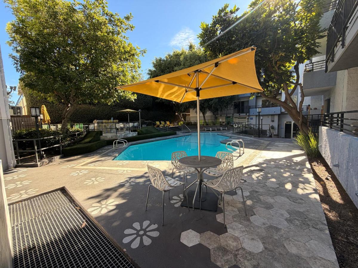 Serene Stay with Pool Access & Balcony - 4