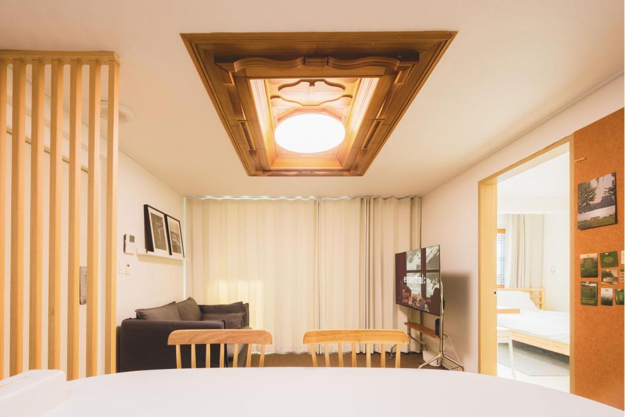 OnStay Hongdae, Spacious 6-Guest Stay, 7min Walk - 5