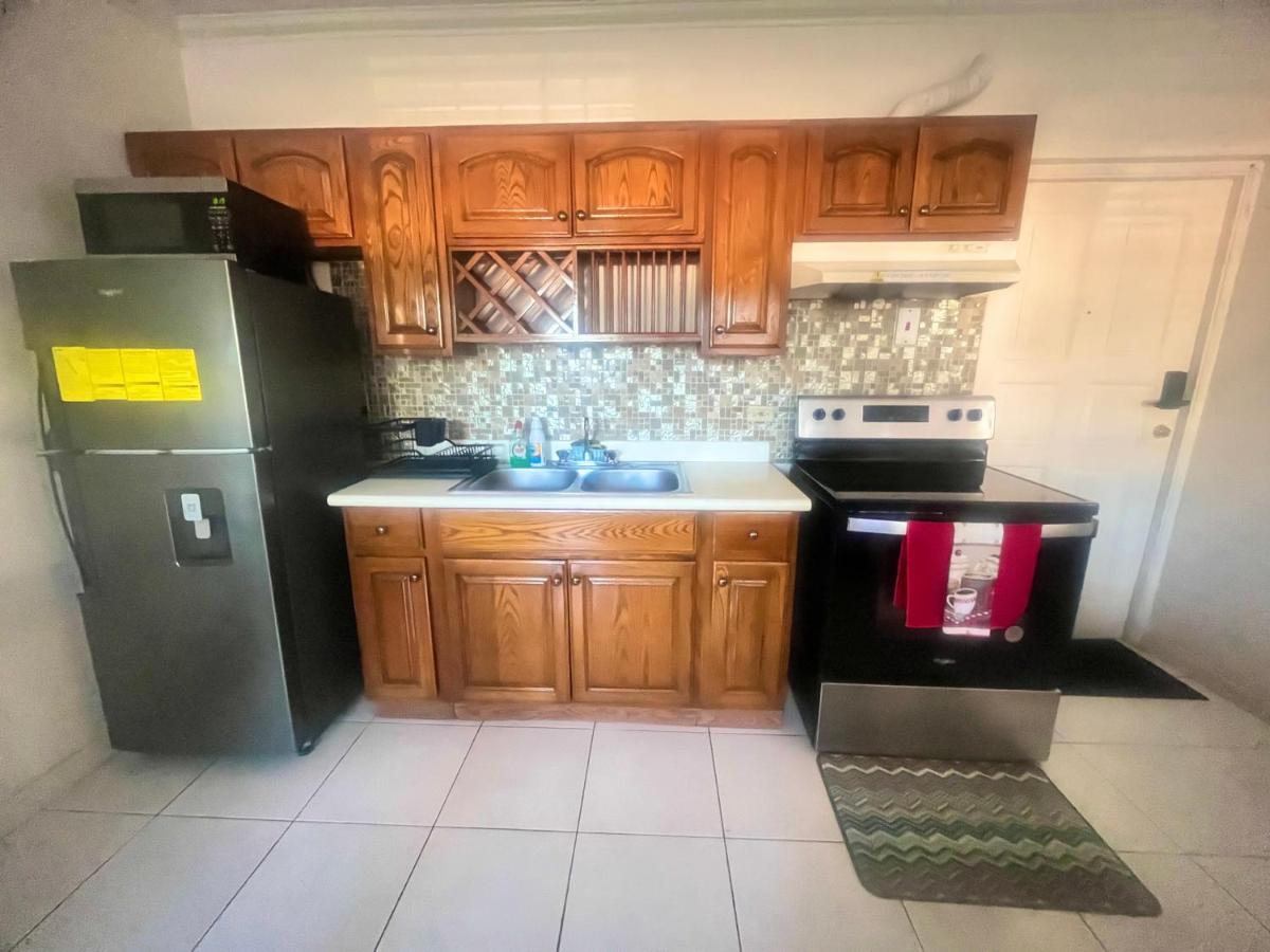 Quaint Escape - Kingston City - 4