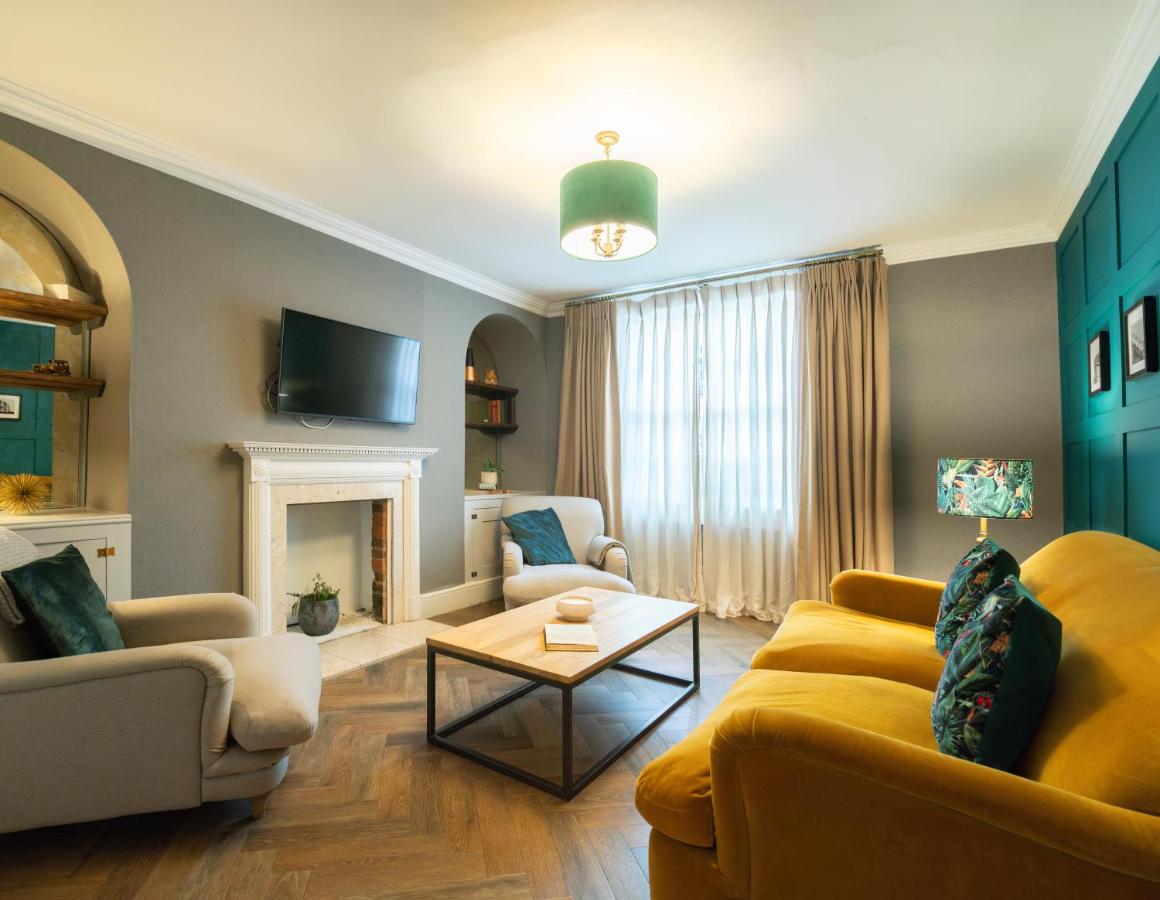 NEW - Dashwood Apartment - Two-Bed Apartment with Hot Tub - 2