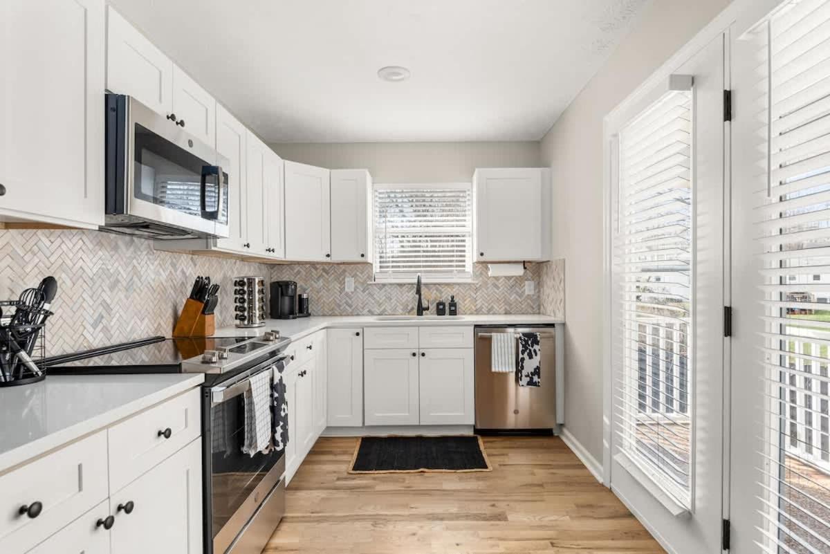 The Backstage Bungalow - 3