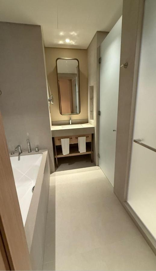 Luxurious 2 Bedroom Apt in VDM Residences - Full Burj Khalifa View - 3