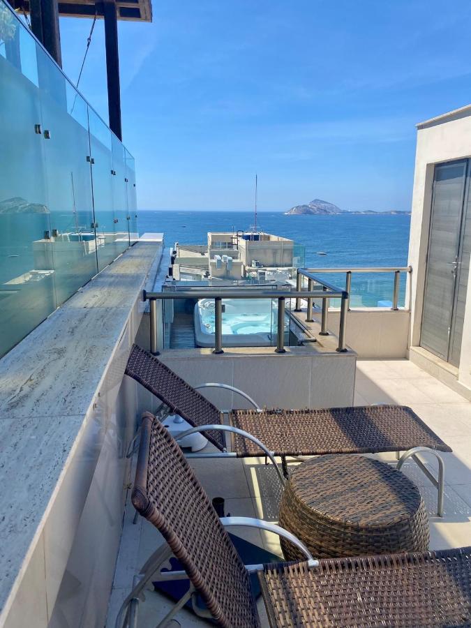 Ipanema Triplex with Terrace, Sea View and Garage