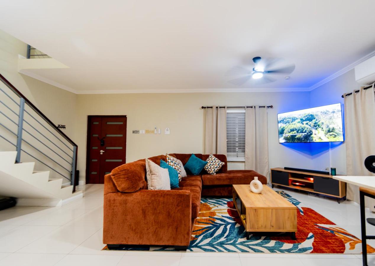 Elevate Escape Ocho Rios Jamaica "24 Hour Gated Community" - 5