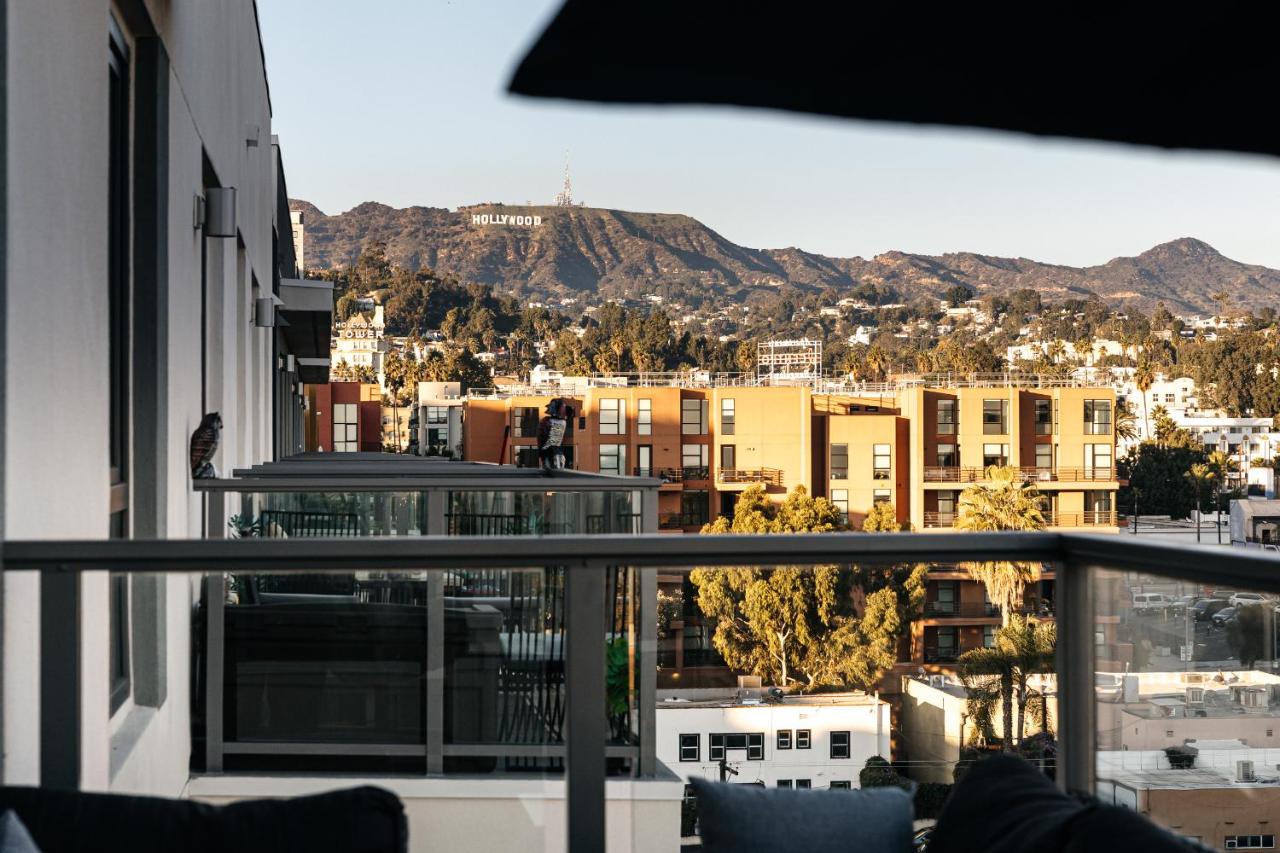 Hollywood Celebrity 2 Bd with SkyLine and Hollywood Sing View