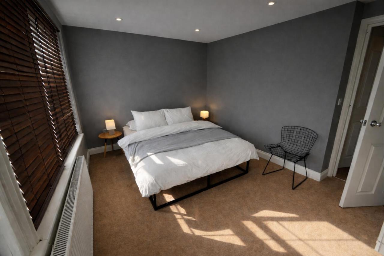 Central London Charming Camden Split Level Home - 2