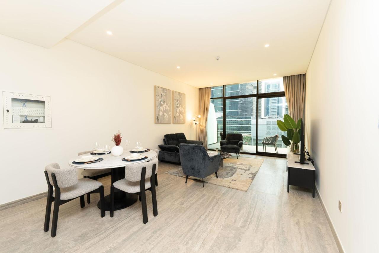 Escape24 Brand New 2BR with Canal Views near Burj Khalifa - 5