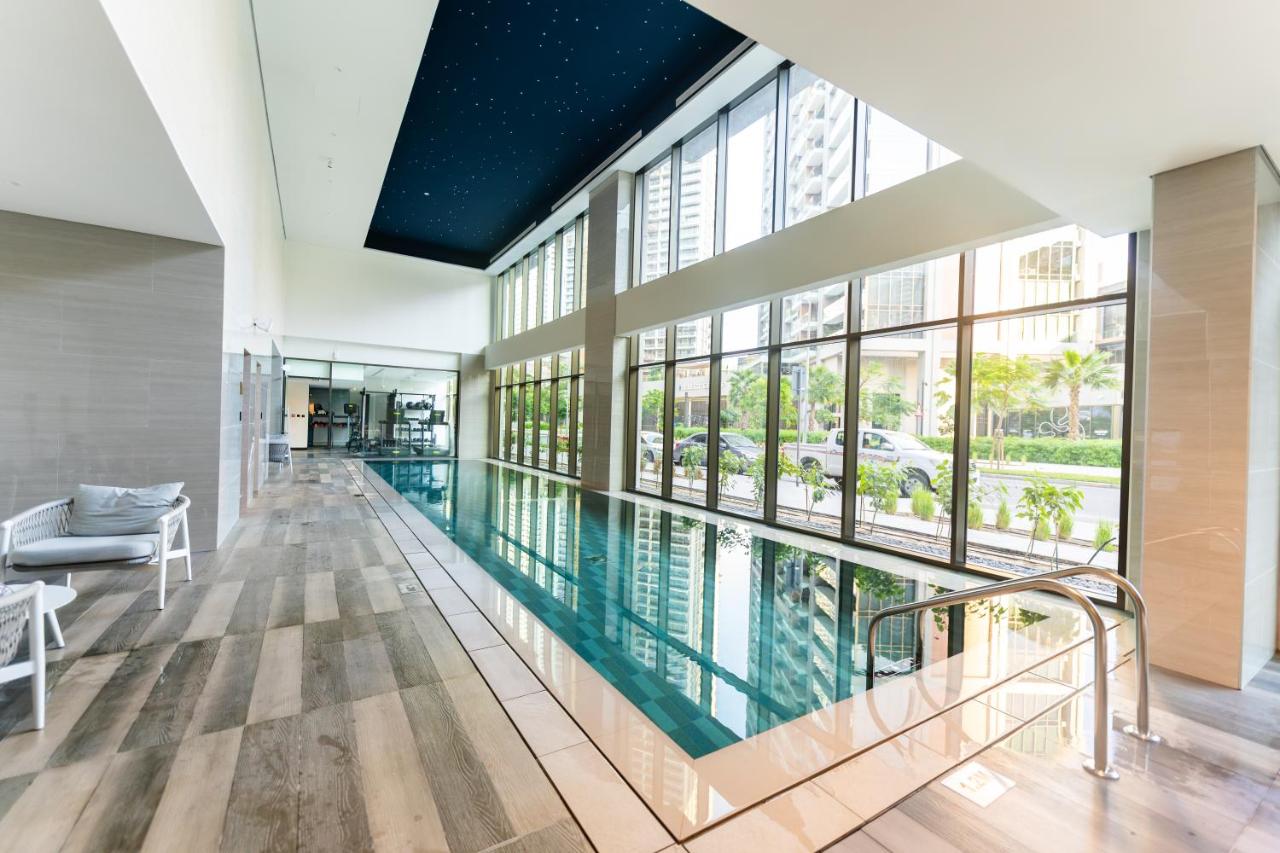 Escape24 Brand New 2BR with Canal Views near Burj Khalifa - 4