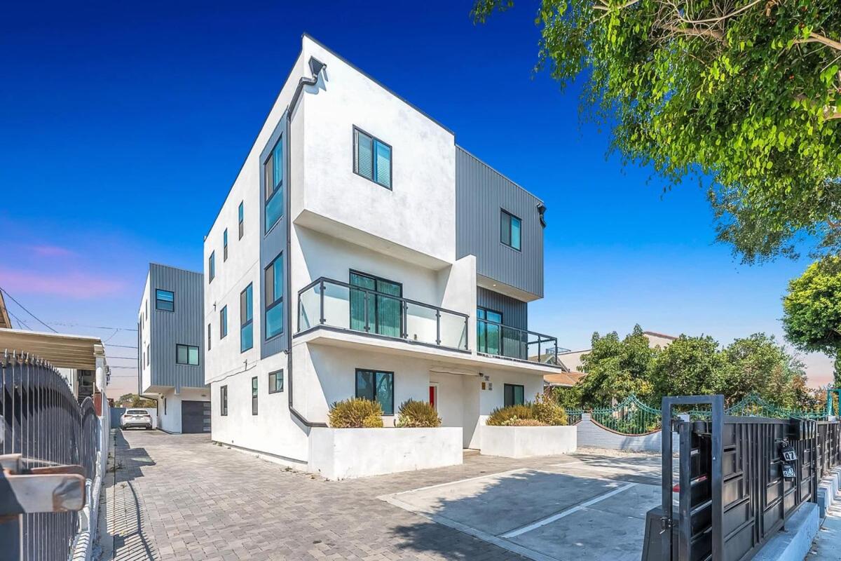Luxury Townhome with Gated Parking and Private Balcony