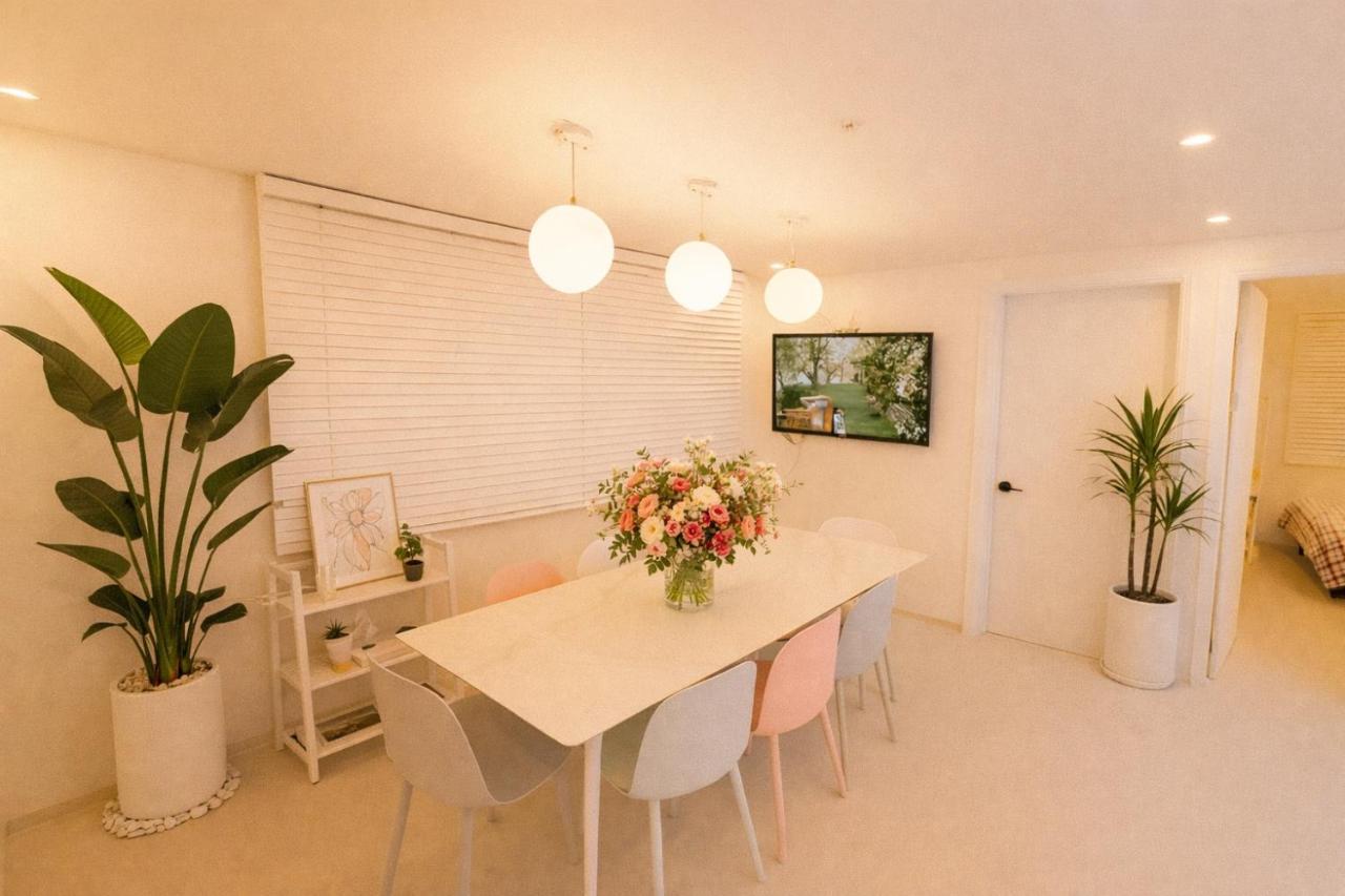 AREX # Queen Bed 5 #10 people # Airport Railway Station # Triple Station # Hong dae # seoul #3room # DMC # bnb - 5