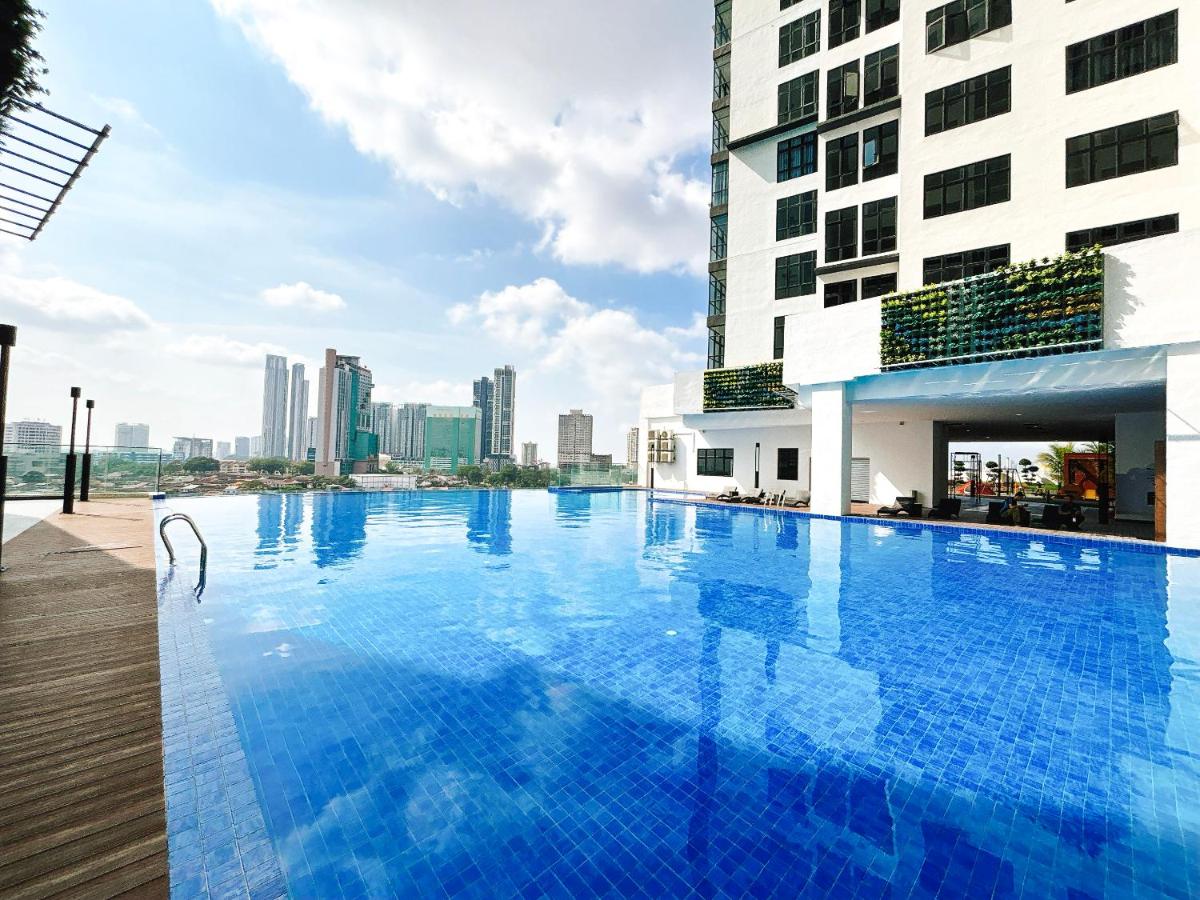 Space Residency by Lions Bay Walking to KSL City Mall - 4