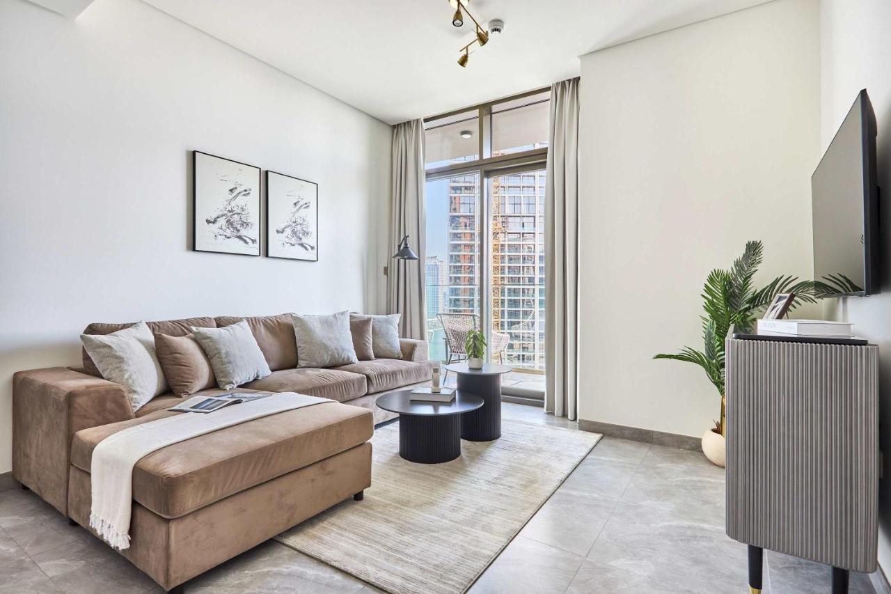 Frank Porter - Peninsula One - 2