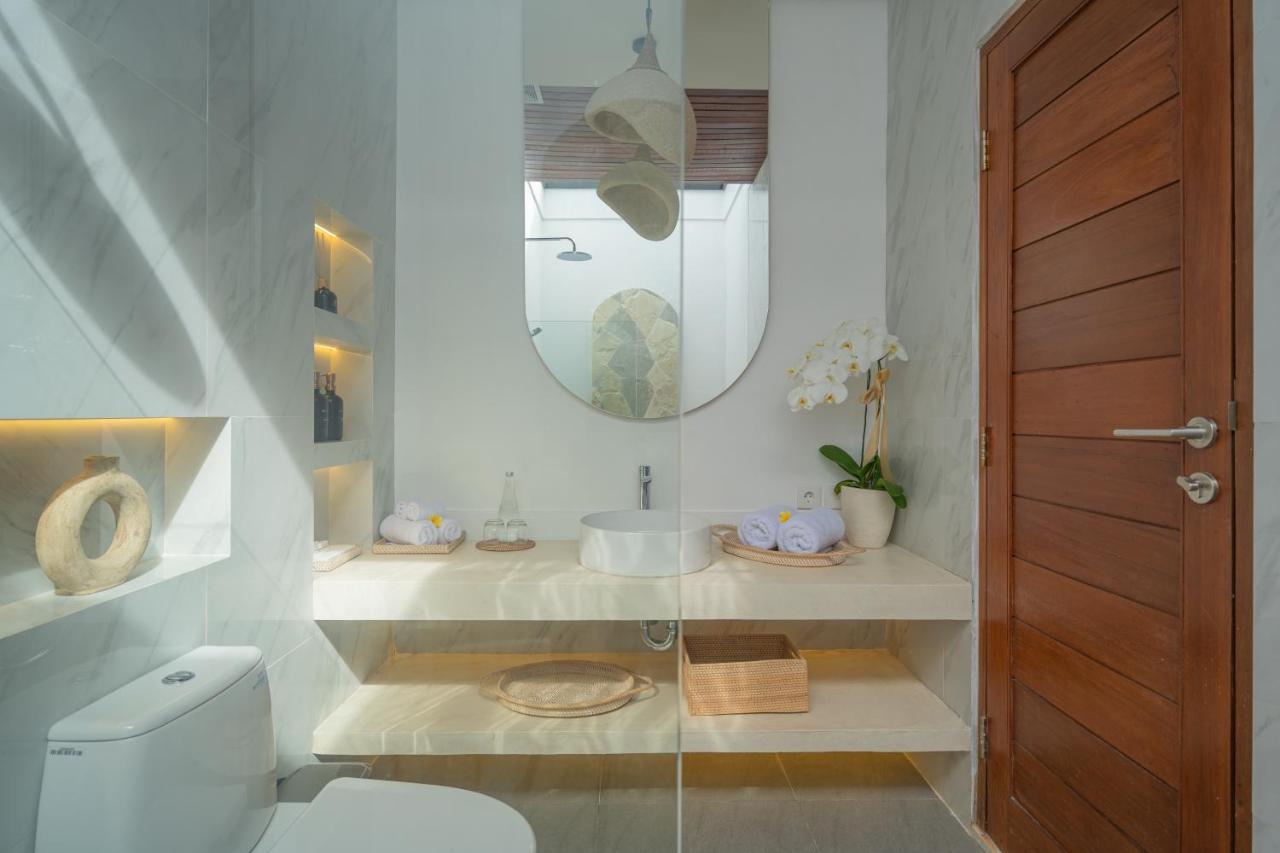 Monstera Uluwatu - 3