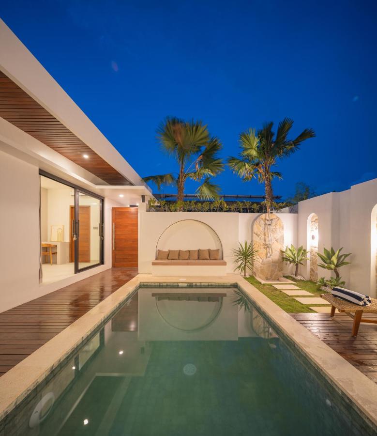 Monstera Uluwatu - 4