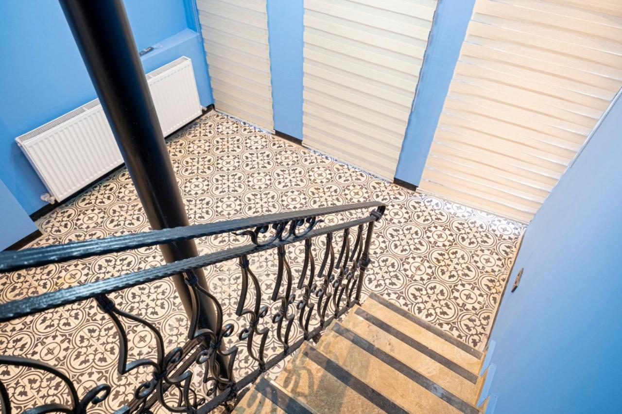 Galata heart suits - 4