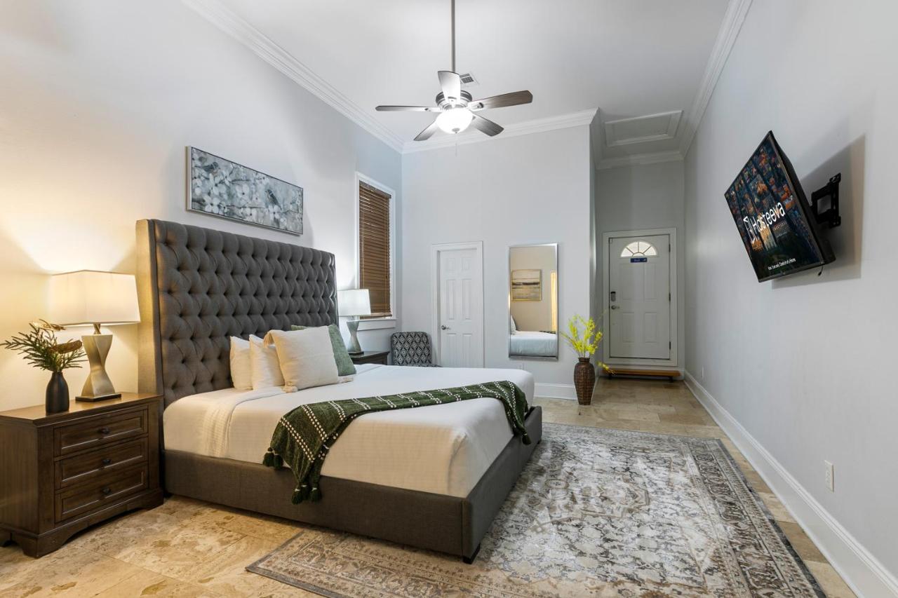 Hosteeva Newly Renovated Condos Near French Quarter — photo 12