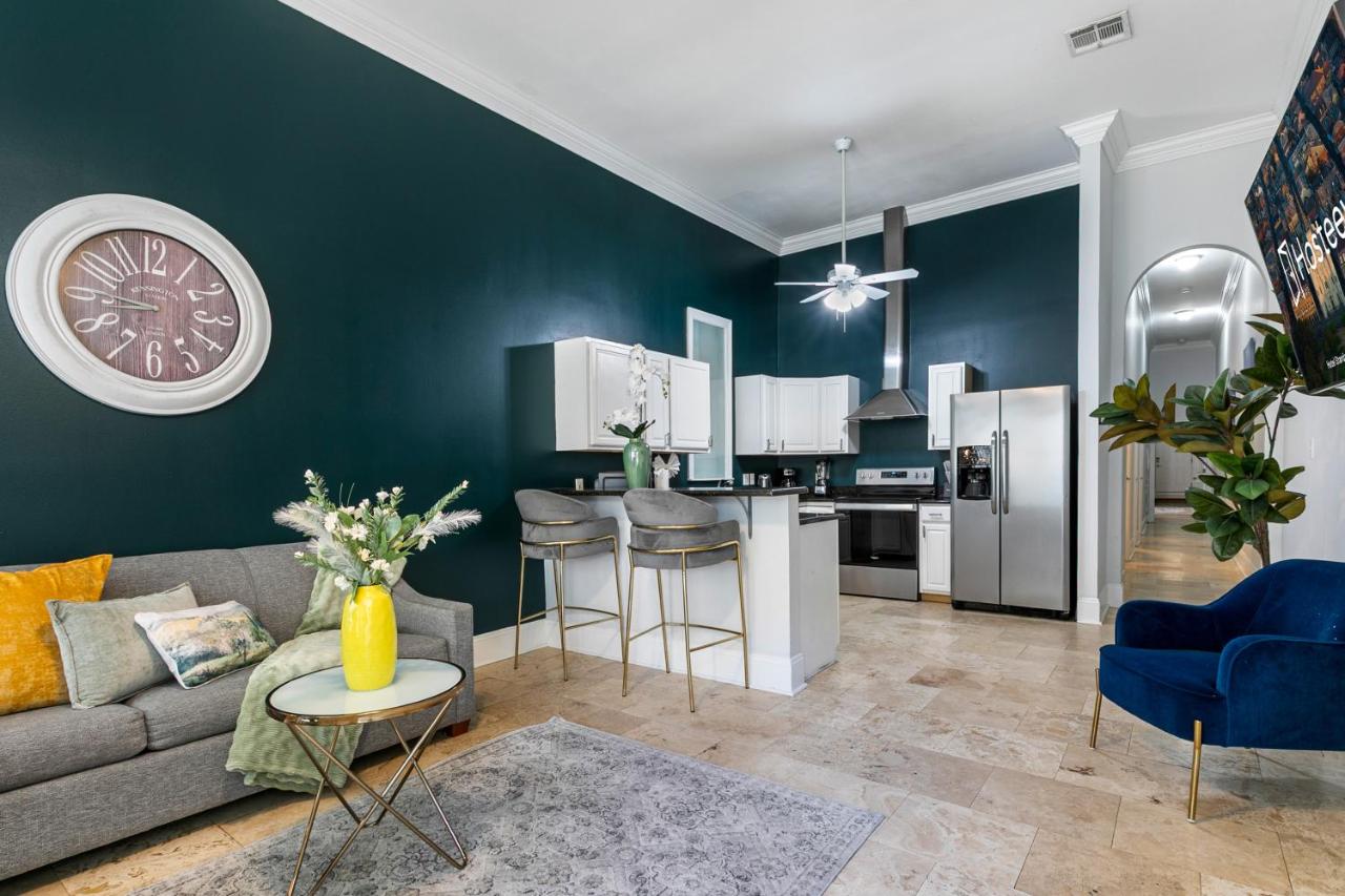 Hosteeva Newly Renovated Condos Near French Quarter — photo 18