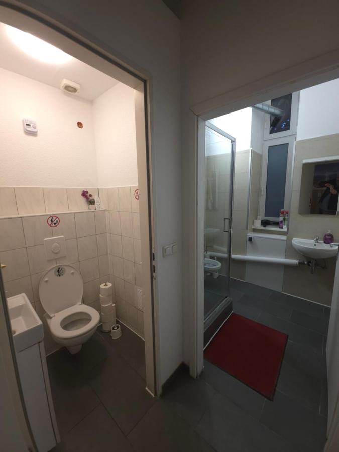 Kiez Box TwentyForSeven private room - 3