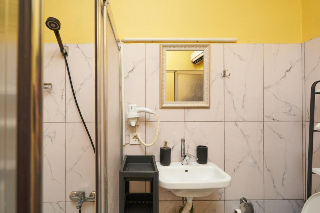 Galata Comfortable 12 Suits - 3